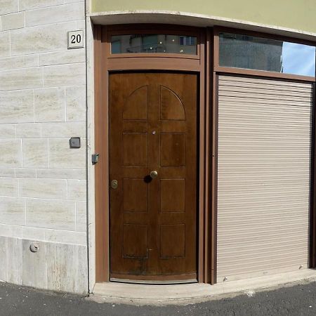Romeo Apartment Ліворно Екстер'єр фото